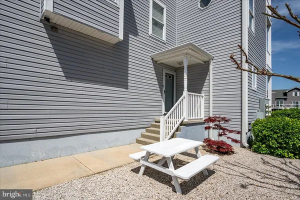 $1,199,990 | 39078 Beacon Drive, Unit 18, Fenwick Island, DE 19944