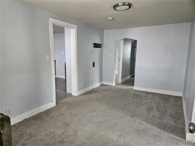 $1,300 | 521 South Wilbur Avenue, Syracuse, NY 13204