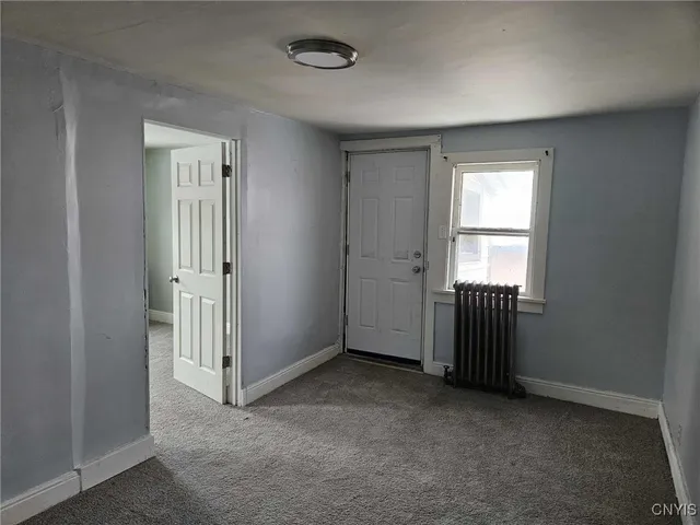 $1,300 | 521 South Wilbur Avenue, Syracuse, NY 13204