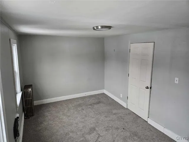 $1,300 | 521 South Wilbur Avenue, Syracuse, NY 13204