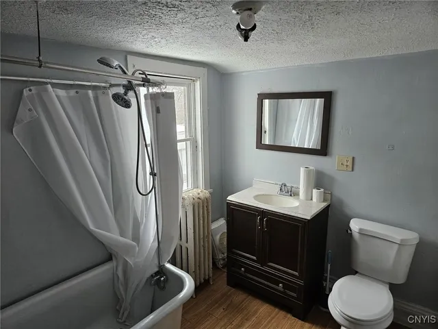 $1,300 | 521 South Wilbur Avenue, Syracuse, NY 13204