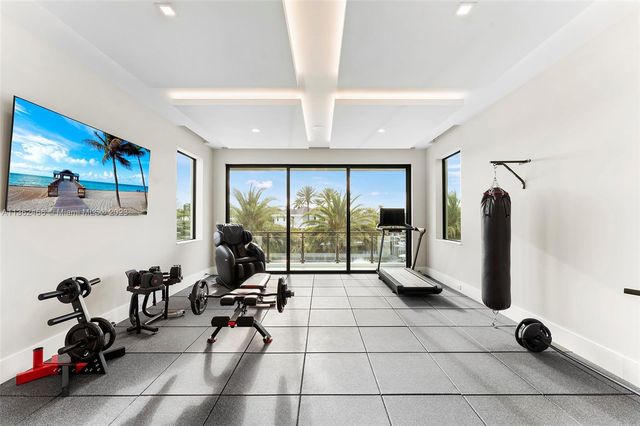 $12,000,000 | 3101 Northeast 27th Avenue, Lighthouse Point, FL 33064