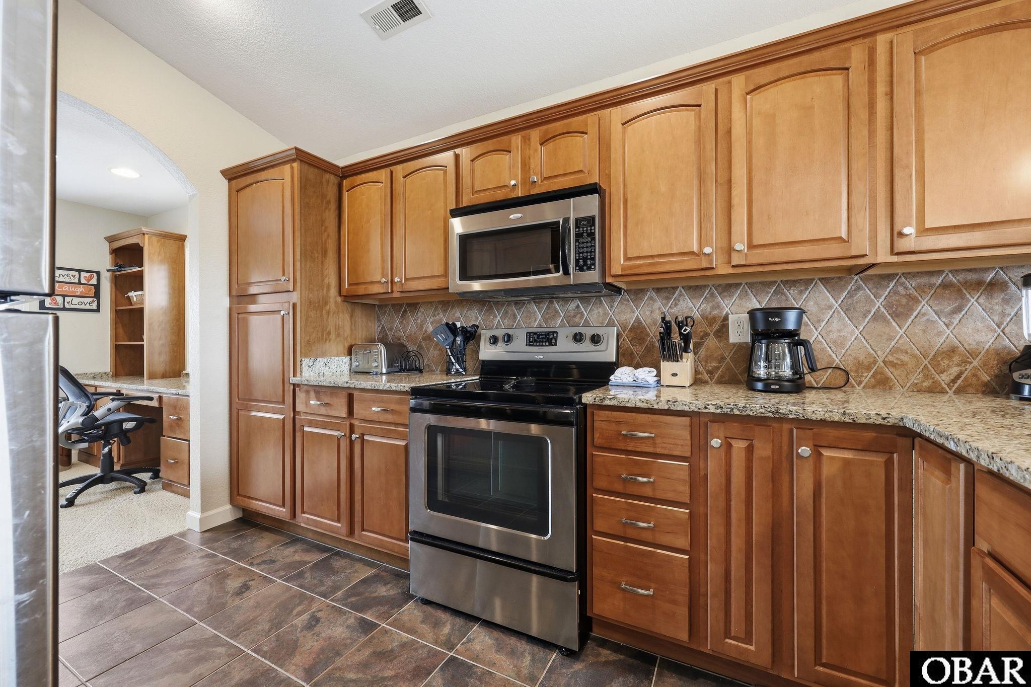 100 Club Point Way, Unit 201A Kill Devil Hills, NC 27948 - Photo 4 of 43