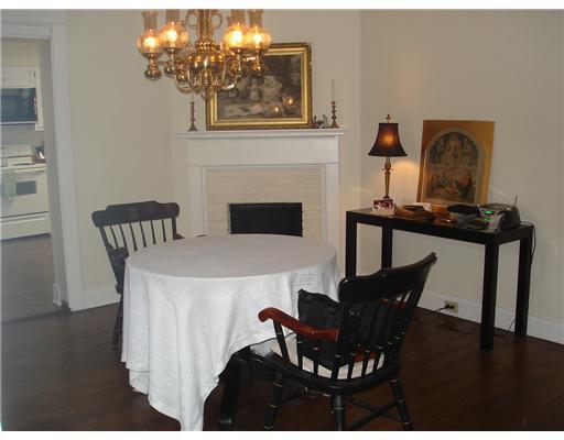 800 Delafield Avenue Pittsburgh, PA 15215 - Photo 2 of 10 Dining Room.