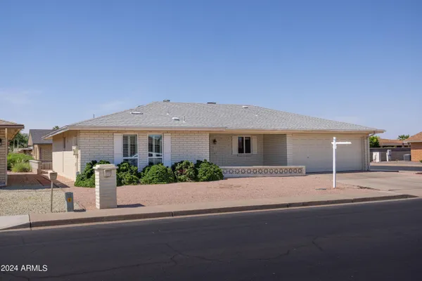 $2,100 | 4613 East Escondido Avenue, Mesa, AZ 85206