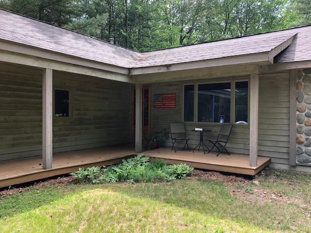 617 West Long Lake Road Traverse City, MI 49685 - Photo 3 of 30 1901332-2.JPG