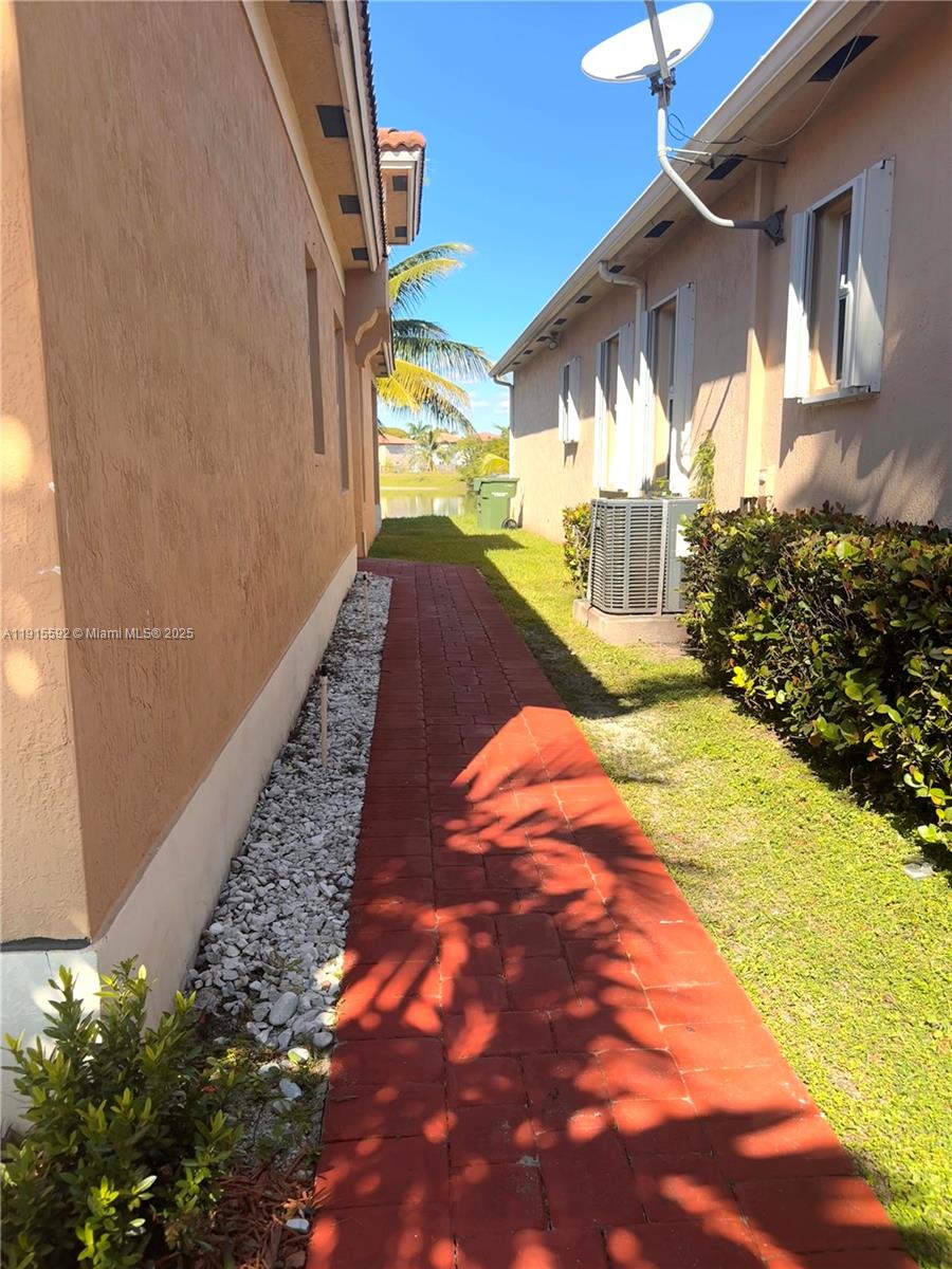 3725 Northeast 23rd Court Homestead, FL 33033 - Photo 4 of 25