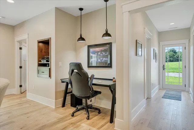 $1,490,000 | 737 Camellia Place, Moneta, VA 24121