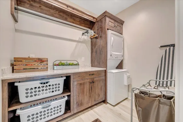 $1,490,000 | 737 Camellia Place, Moneta, VA 24121