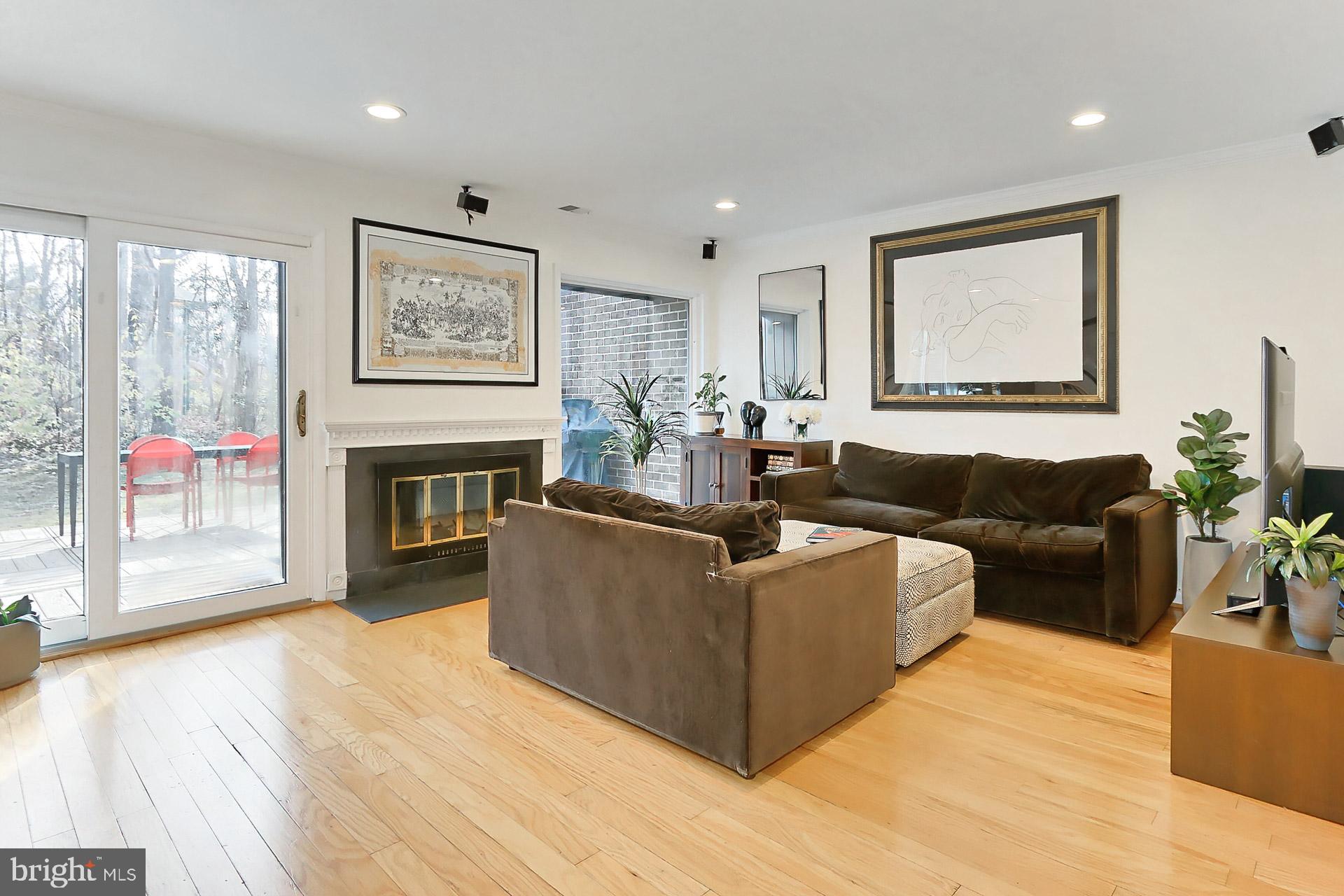 2021 Approach Lane Reston, VA 20191 - Photo 8 of 58