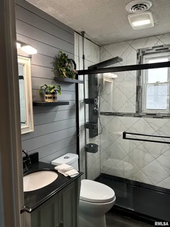 $149,900 | 113 St Clair Drive, Marquette Heights, IL 61554