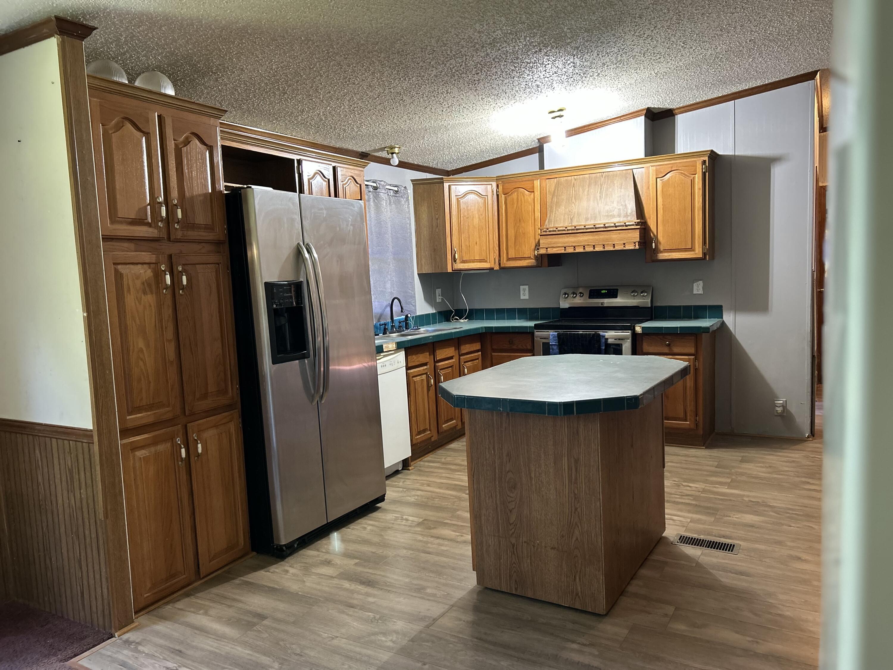 553 Borden Road Wickliffe, KY 42087 - Photo 38 of 66 IMG_4551