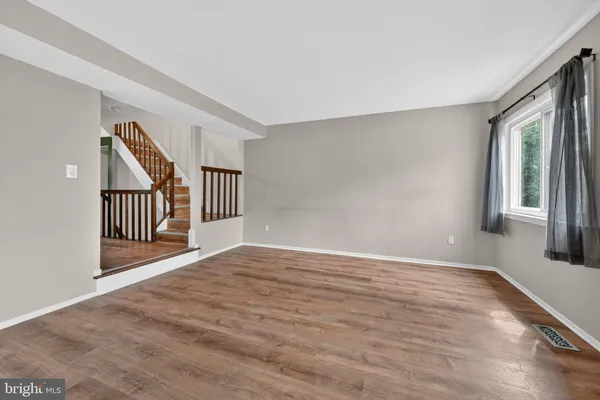 $540,000 | 8570 Gwynedd Way, Springfield, VA 22153