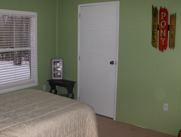 22 Cate Road Deerfield, NH 03037 - Photo 5 of 9