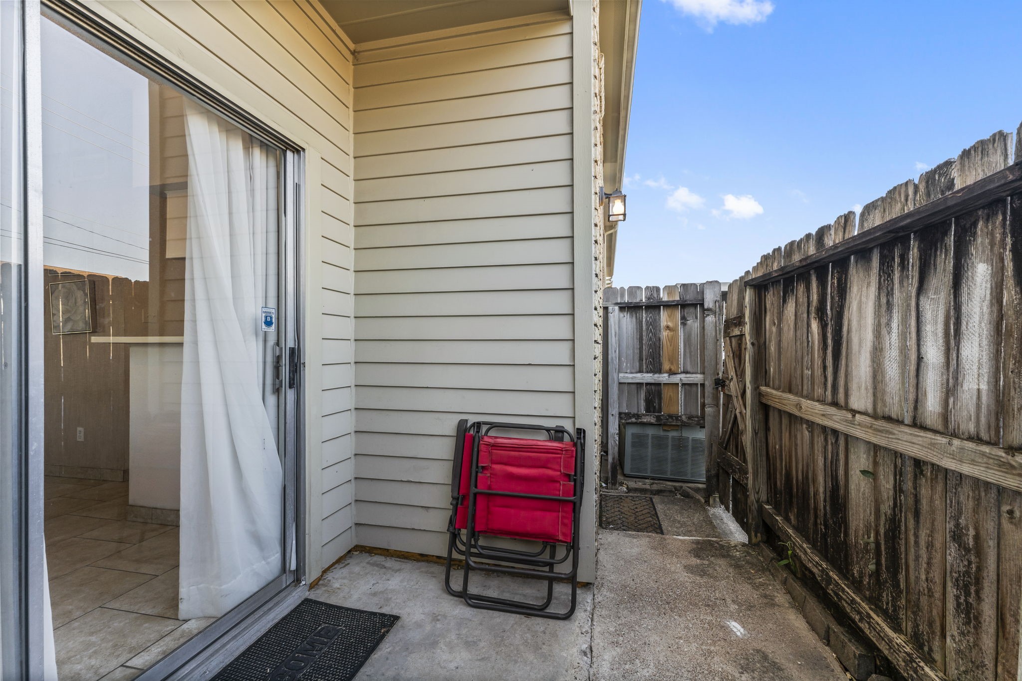 3600 Jeanetta Street, Unit 605 Houston, TX 77063 - Photo 5 of 29 a view of a door and chair in the balcony
