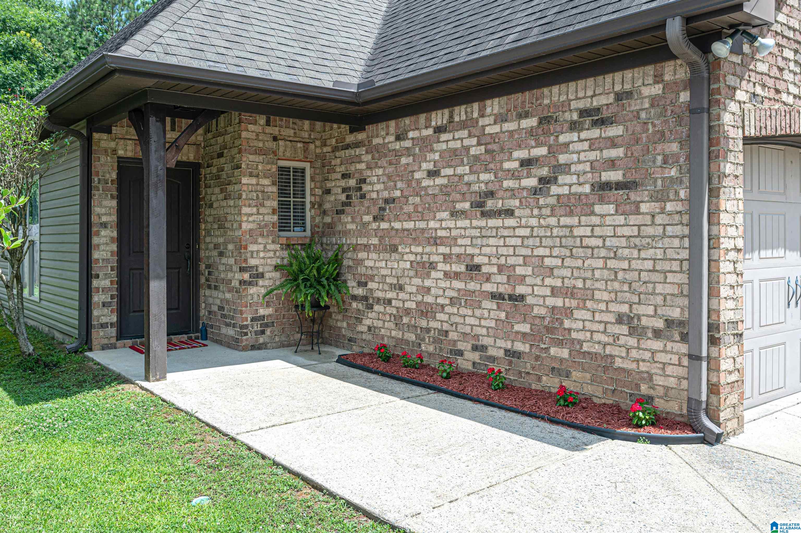 181 Sharpe Street Sterrett, AL 35147 - Photo 3 of 48