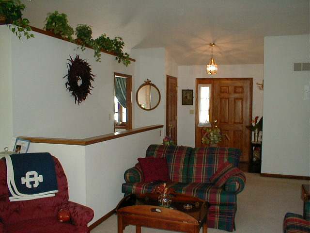 1909 Quail Hollow Road Pekin, IL 61554 - Photo 3 of 9 Gallery Image 3