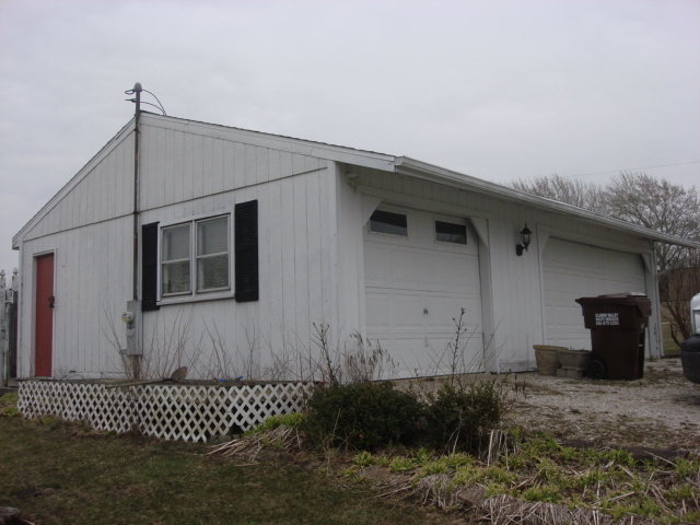 2387 North 24th Road Marseilles, IL 61341 - Photo 23 of 23 a backyard of a house
