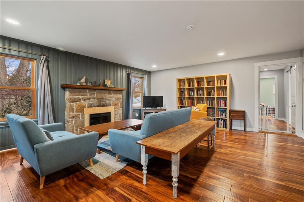 135-129 Drake Road Pittsburgh, PA 15241 - Photo 4 of 25 Gallery Image 4