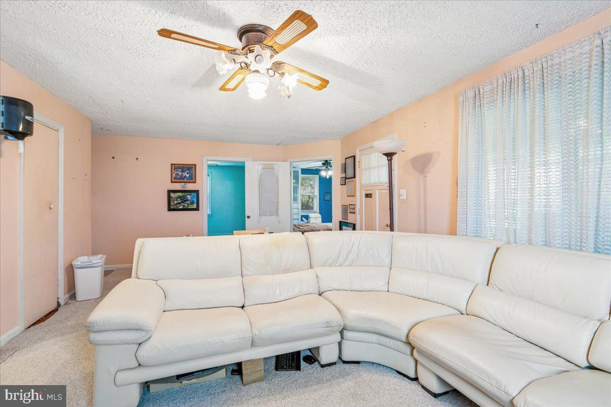 Old Mitchellville Road Bowie, MD 20716 - Photo 27 of 102 Living room