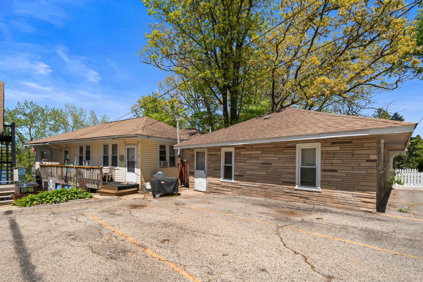 26198 Spring Grove Road Antioch, IL 60002 - Photo 2 of 20