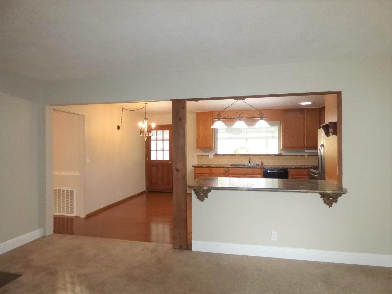 822 West Harbeck Road Grants Pass, OR 97527 - Photo 21 of 40 Breakfast bar and kitchen view