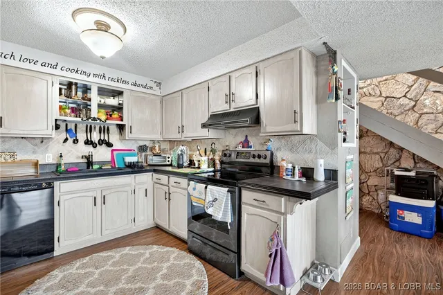 $395,000 | 79 Honeysuckle Road, Unit 79, Lake Ozark, MO 65049