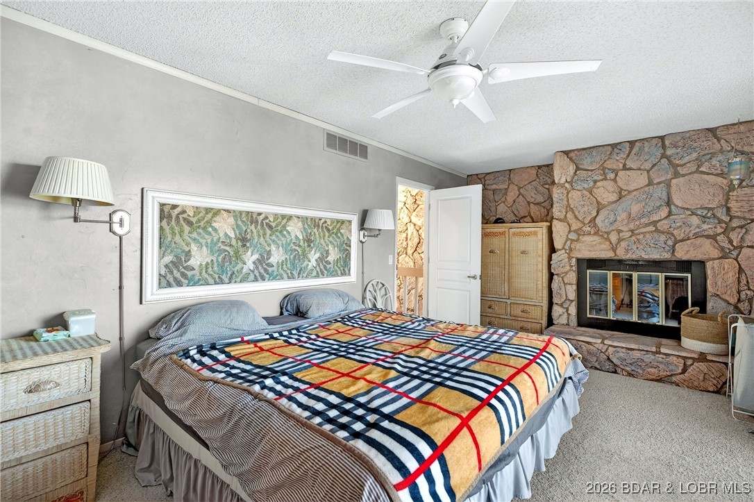 79 Honeysuckle Road, Unit 79 Lake Ozark, MO 65049 - Photo 5 of 54 Master Suite