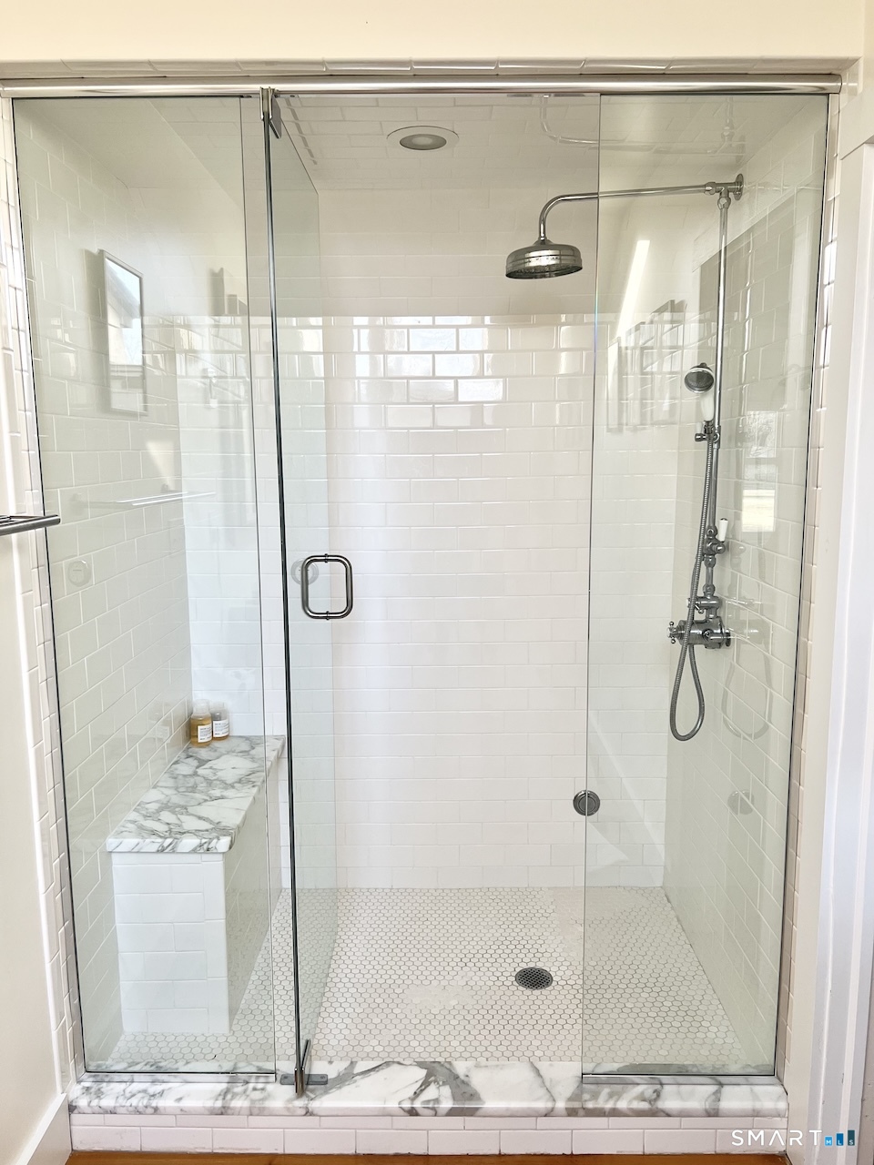 87 Beaver Dam Road Salisbury, CT 06068 - Photo 18 of 35 a bathroom with a shower