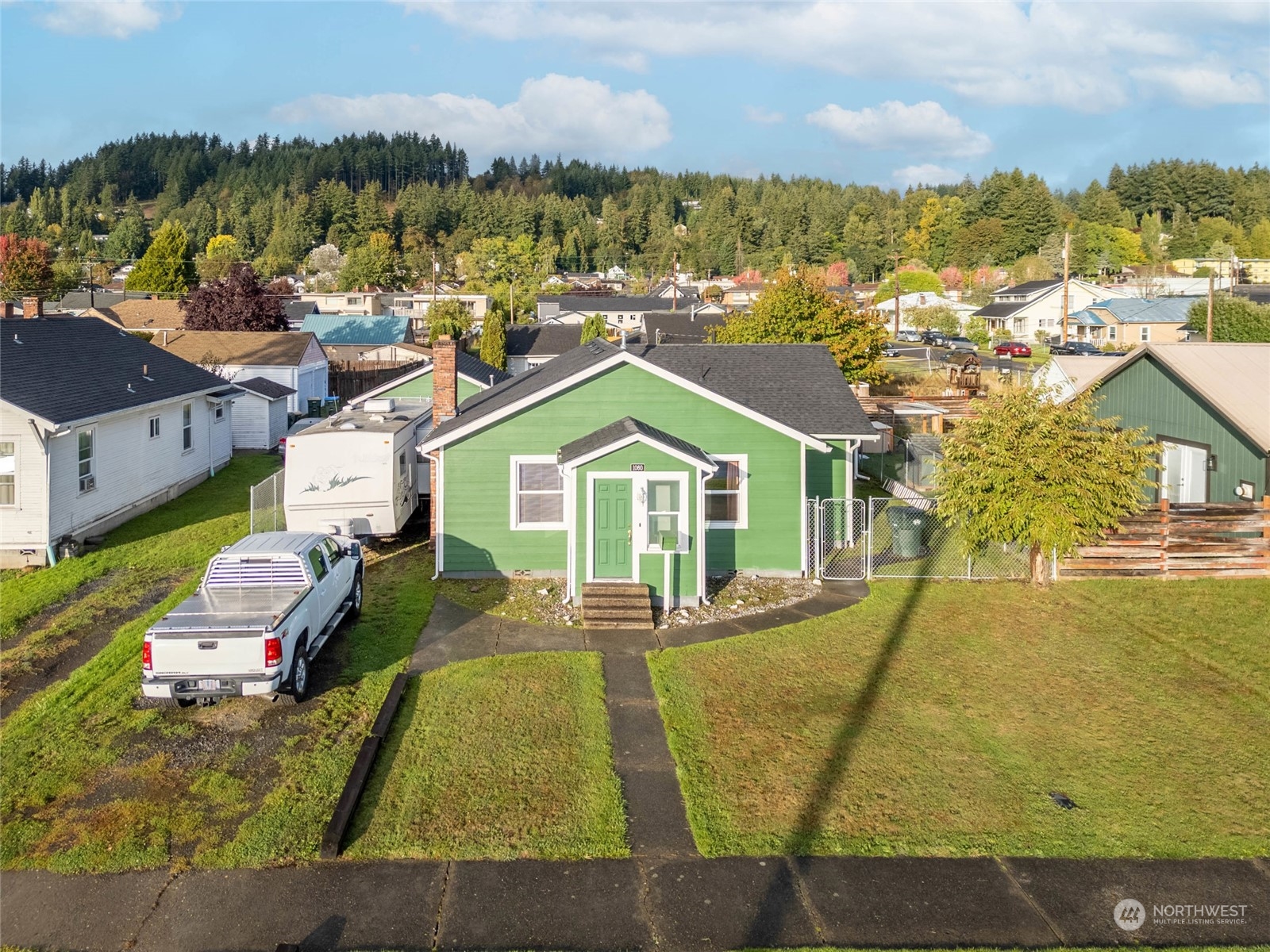1060 Southwest Cascade Avenue Chehalis, WA 98532 - Photo 4 of 24 Gallery Image 4