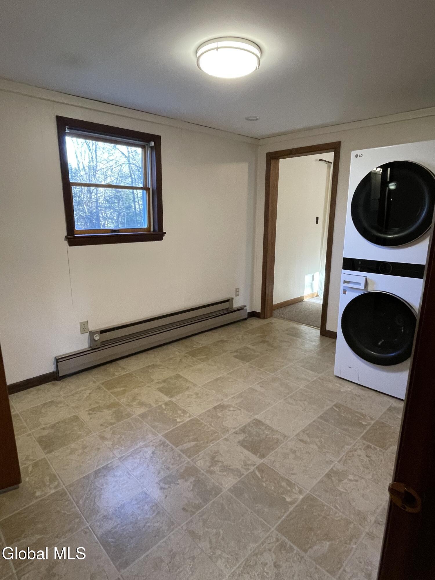 41 Malloy Road Greenfield, NY 12833 - Photo 9 of 19 41MallooyLaundry2025
