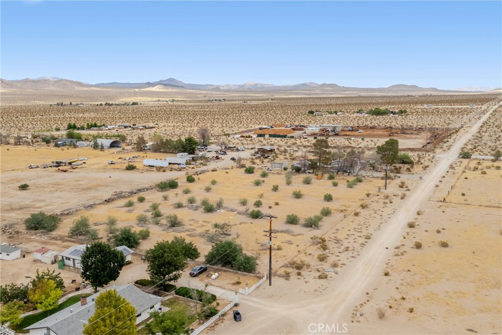 38484 Foothill Road Lucerne Valley, CA 92356 - Photo 39 of 45