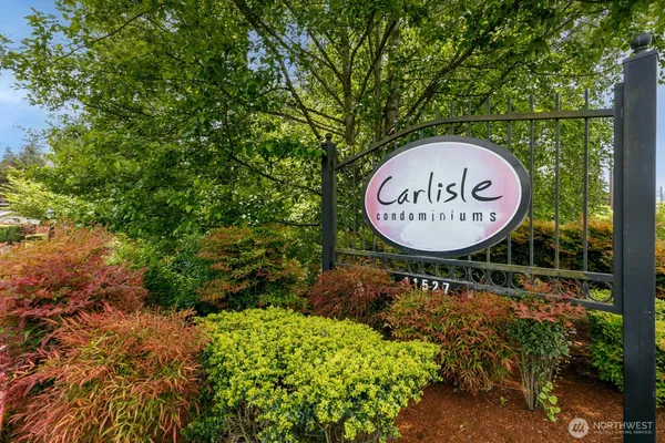 $275,000 | 11527 Highway 99, Unit E206, Everett, WA 98204