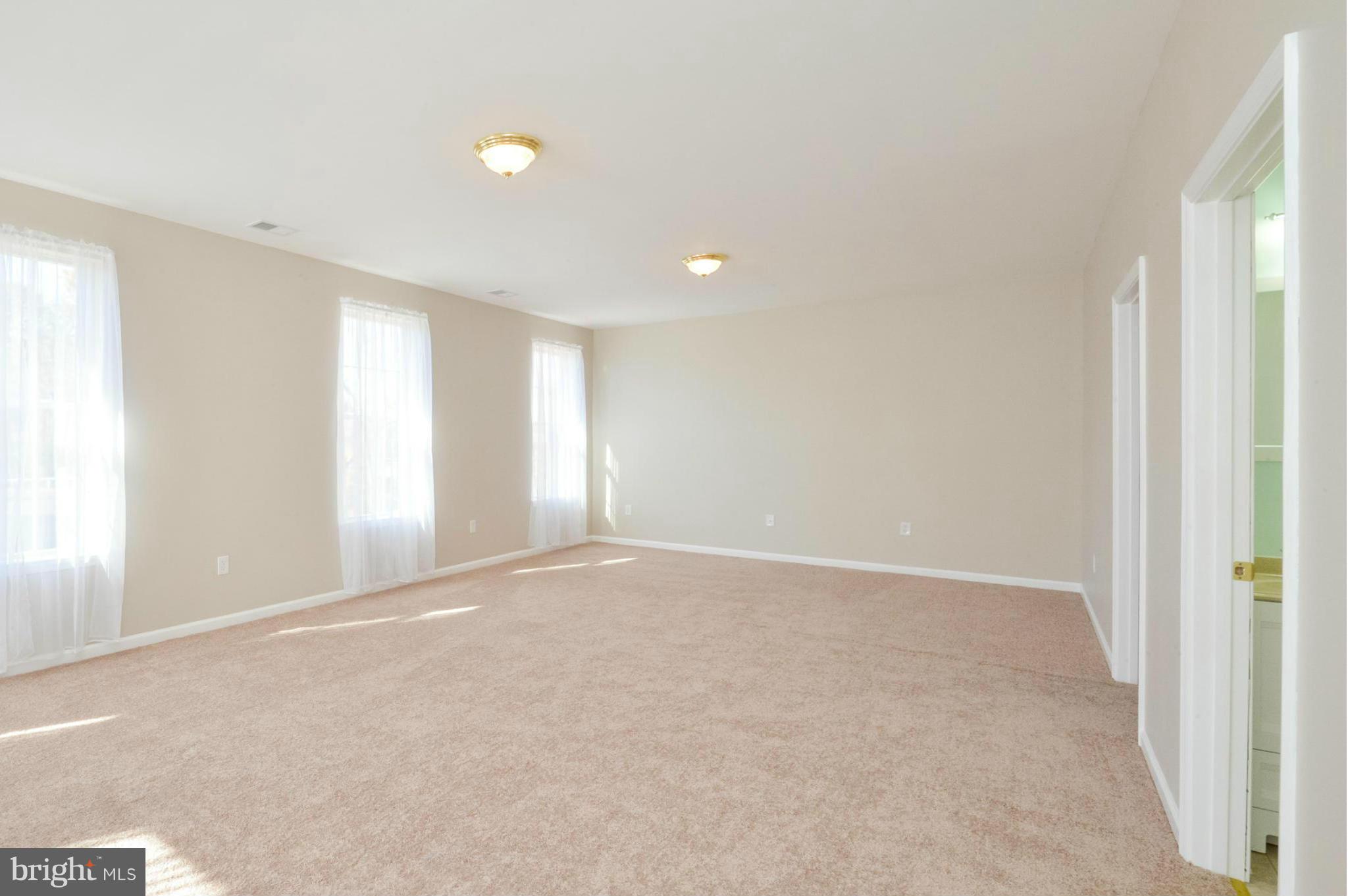 8012 Elizabeth Road Pasadena, MD 21122 - Photo 15 of 30 Family Room
