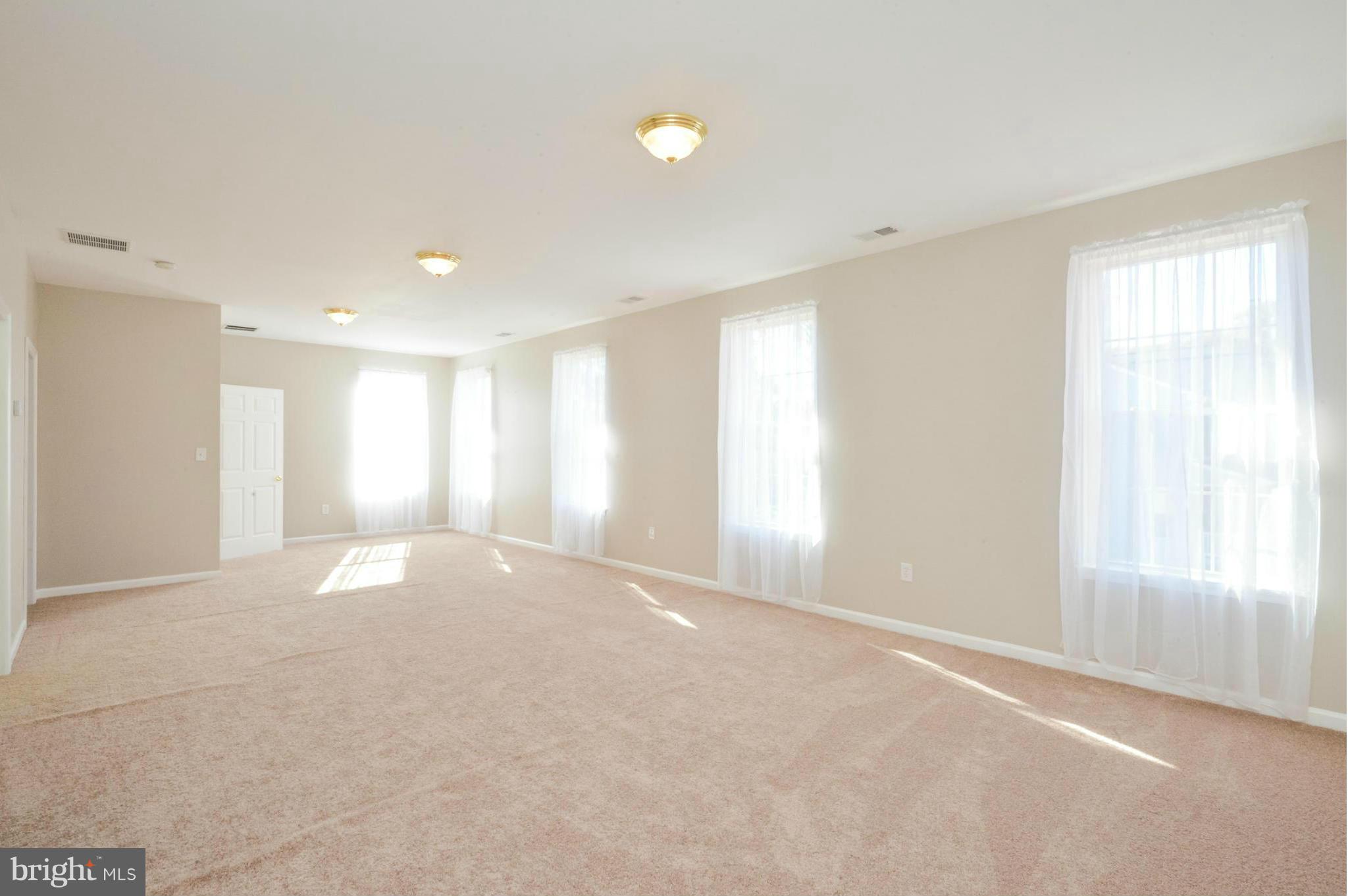 8012 Elizabeth Road Pasadena, MD 21122 - Photo 16 of 30 Family Room