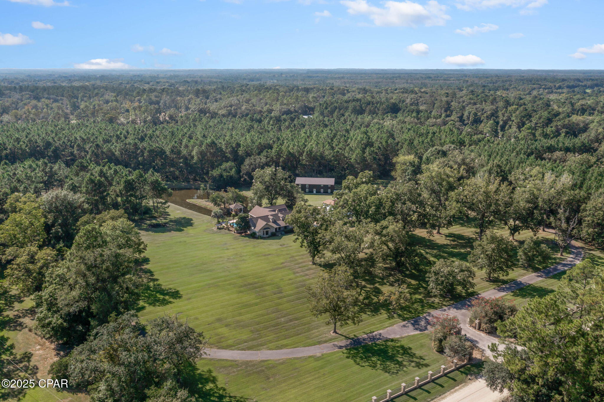 630 Hutchison Road Chipley, FL 32428 - Photo 3 of 100