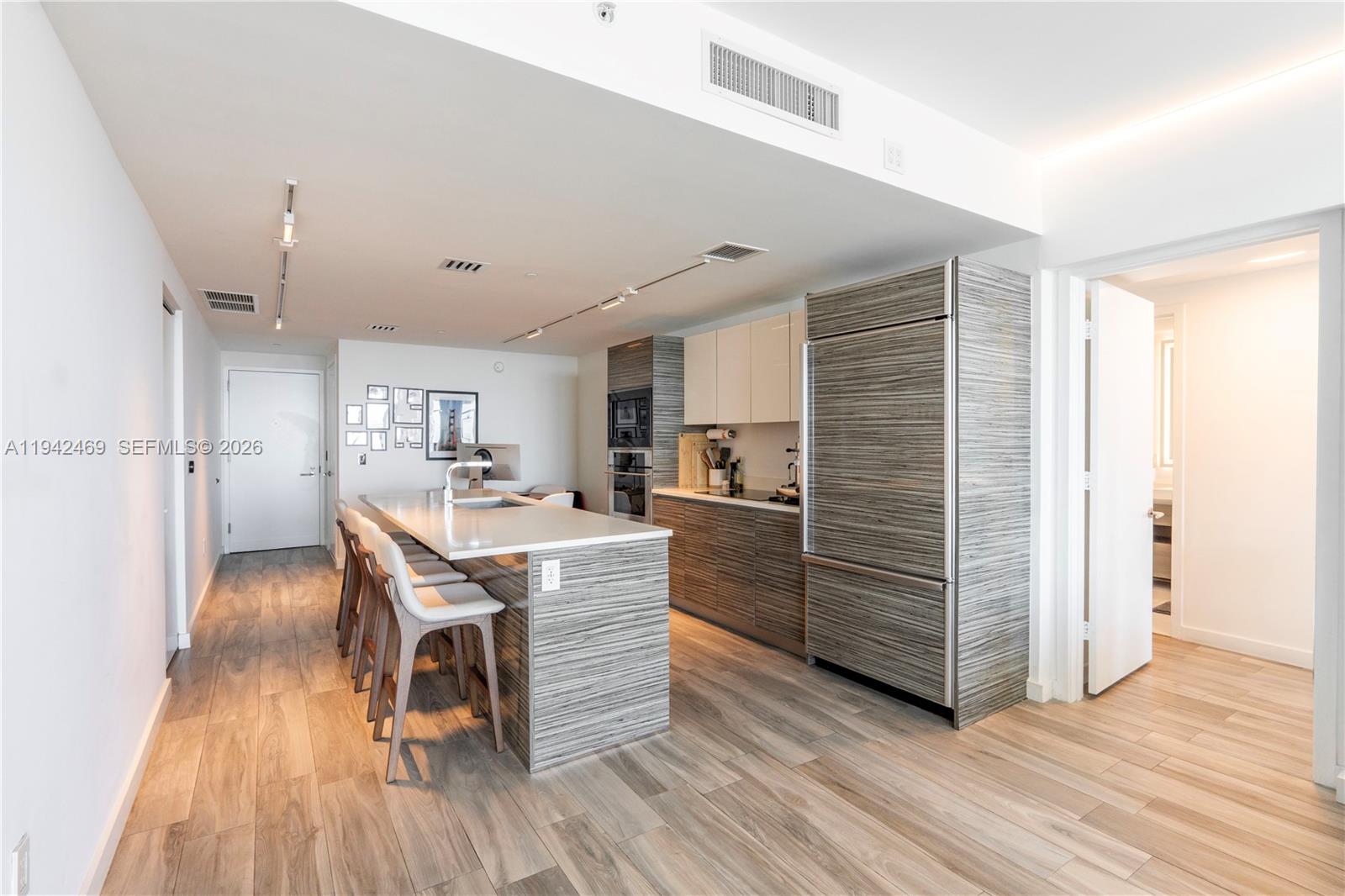 460 Northeast 28th Street, Unit 3402 Miami, FL 33137 - Photo 5 of 30