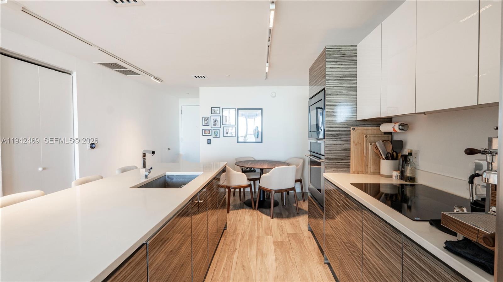 460 Northeast 28th Street, Unit 3402 Miami, FL 33137 - Photo 7 of 30