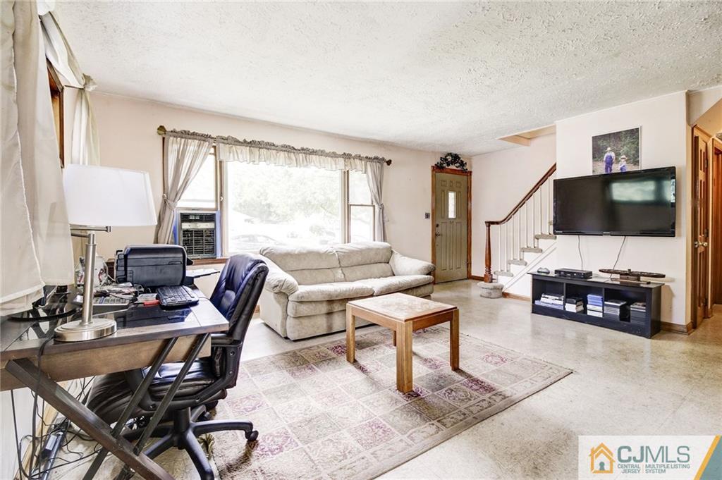 2 Taylor Road Matawan, NJ 07747 - Photo 4 of 25 Gallery Image 4