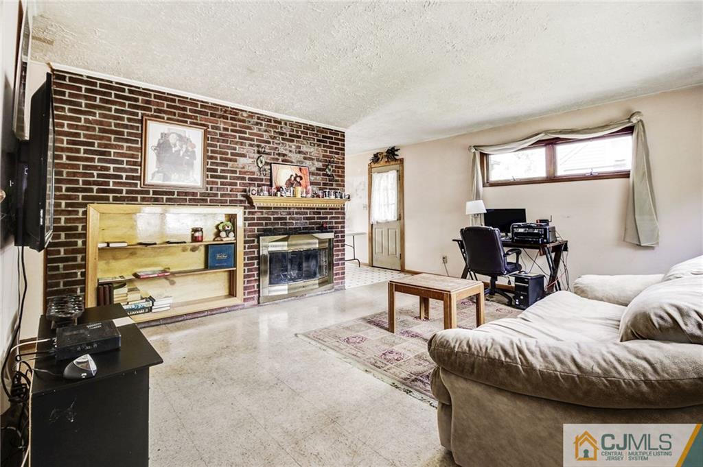 2 Taylor Road Matawan, NJ 07747 - Photo 6 of 25 Gallery Image 6