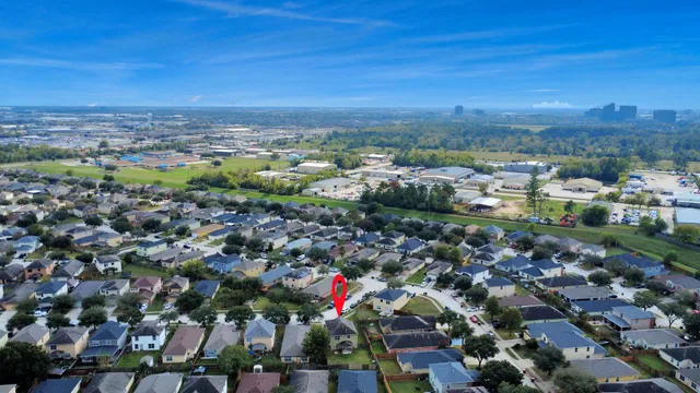 $260,000 | 611 Remwick Drive, Houston, TX 77073