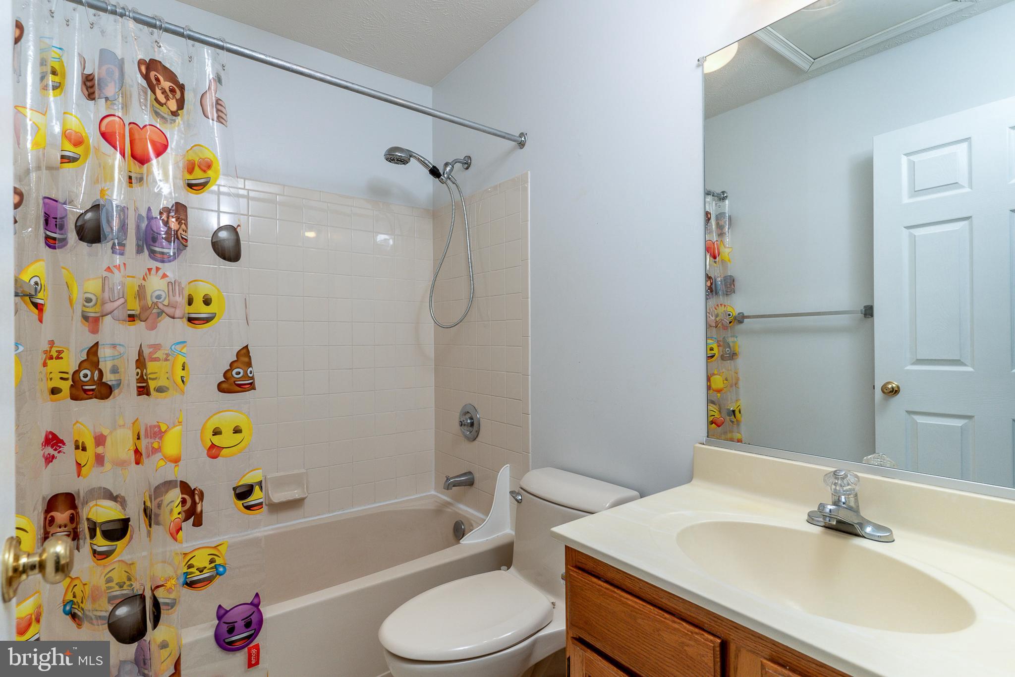 5305 Hollowstone Circle Rosedale, MD 21237 - Photo 17 of 22 Bathroom 2