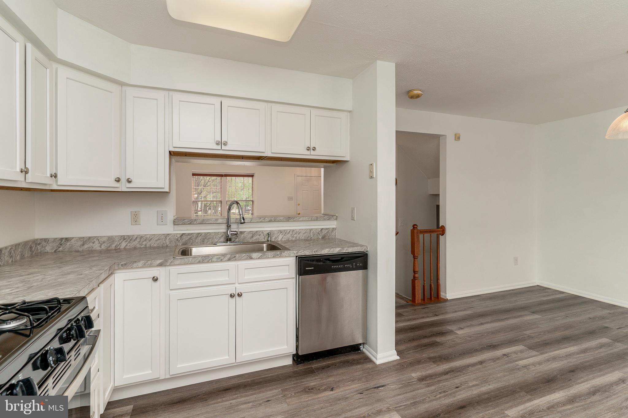 5305 Hollowstone Circle Rosedale, MD 21237 - Photo 9 of 22 Kitchen (alt view)