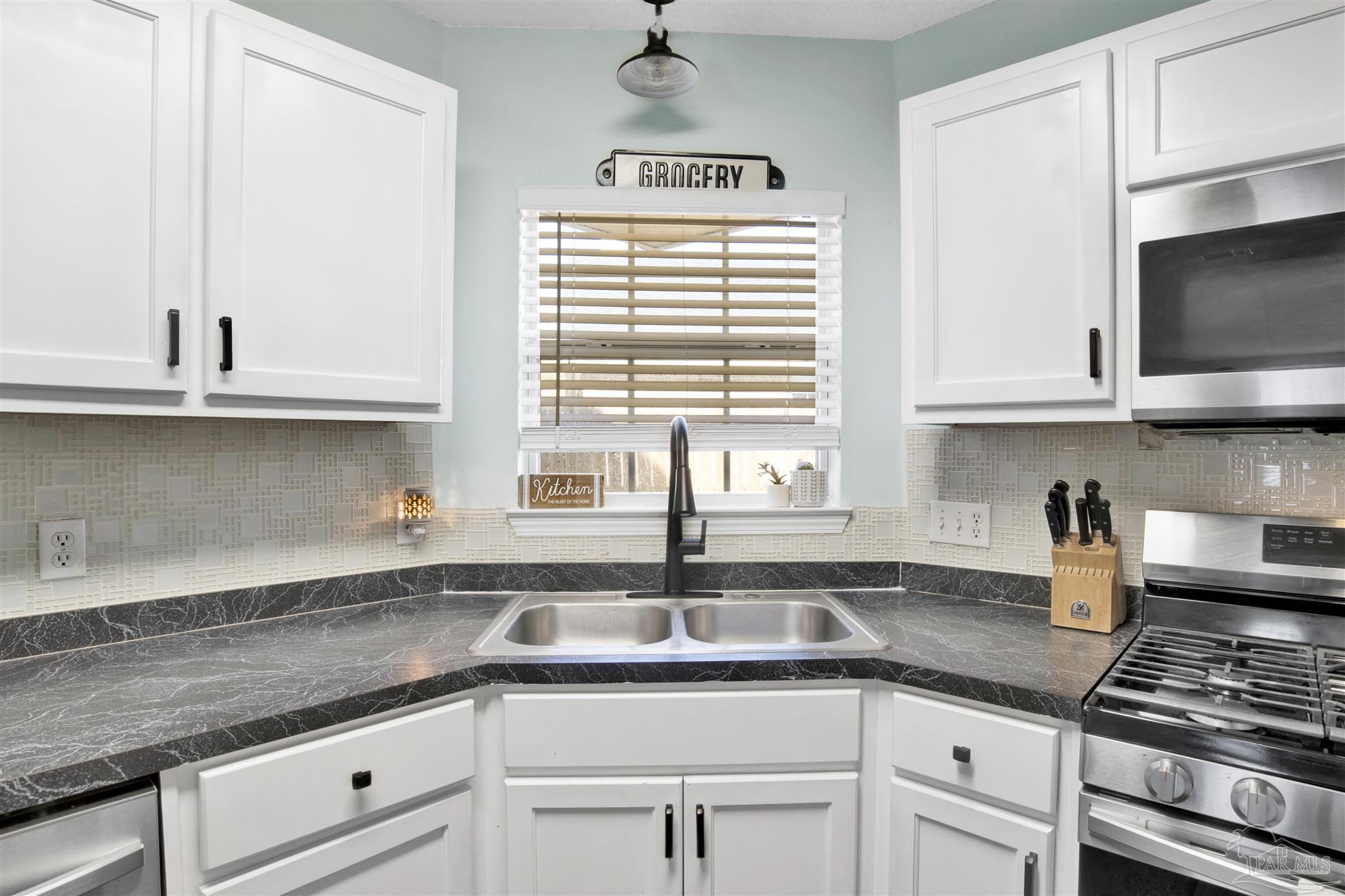 6836 Cedar Ridge Circle Milton, FL 32570 - Photo 11 of 30