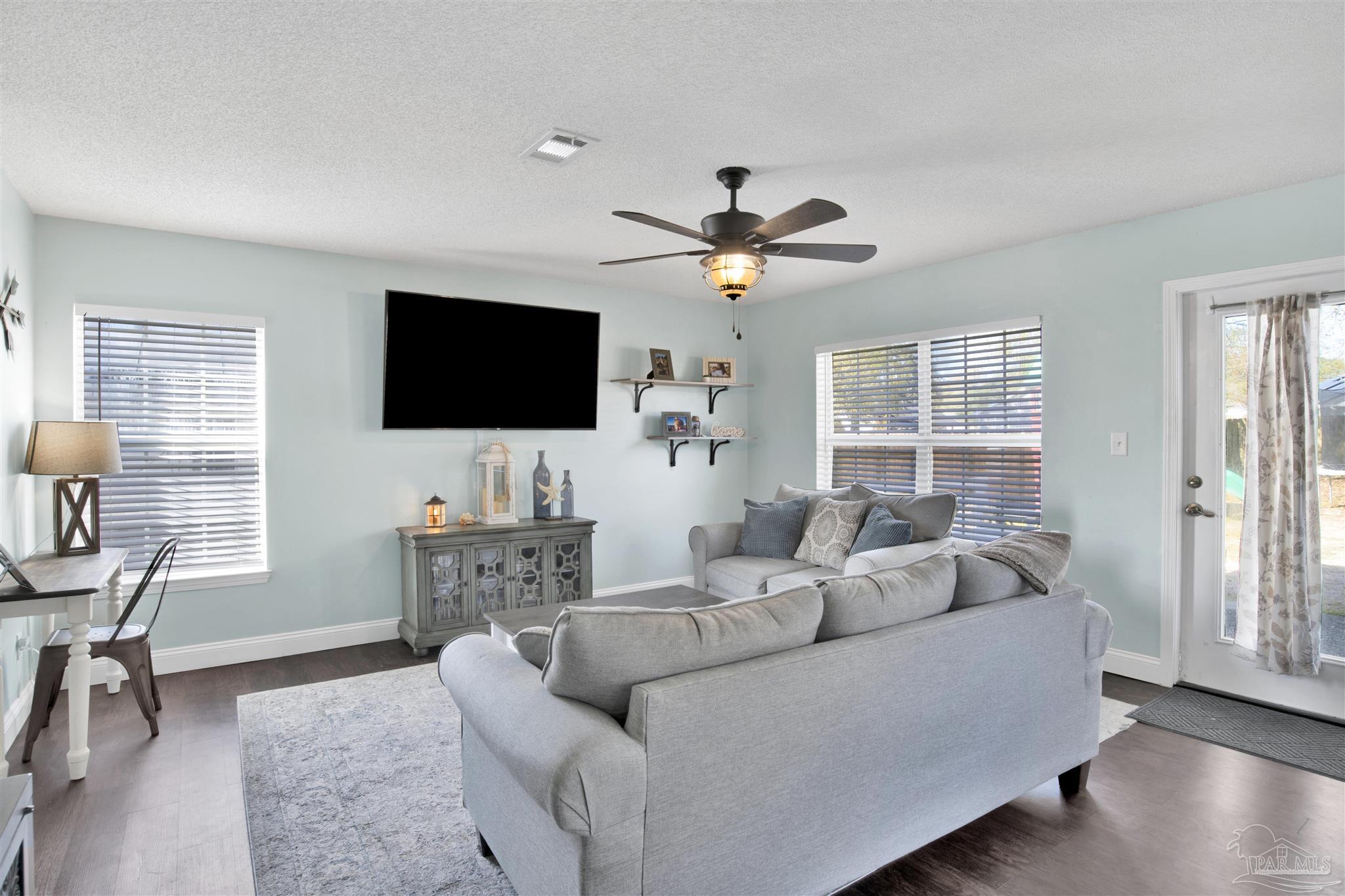 6836 Cedar Ridge Circle Milton, FL 32570 - Photo 4 of 30