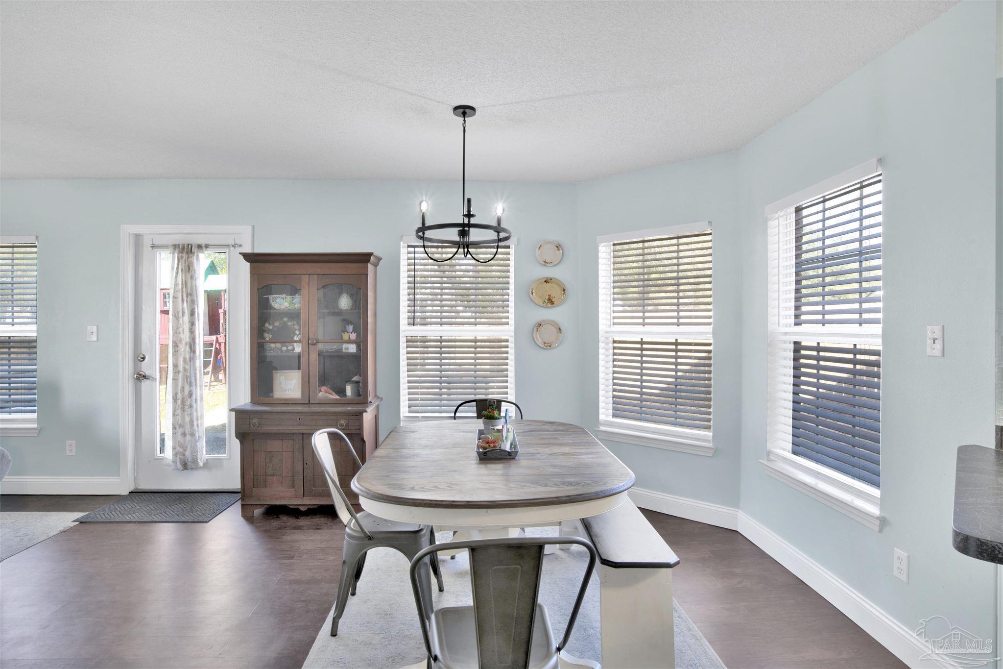 6836 Cedar Ridge Circle Milton, FL 32570 - Photo 8 of 30