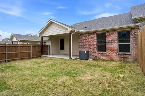 $339,500 | 205 Legacy Boulevard, Weatherford, TX 76085
