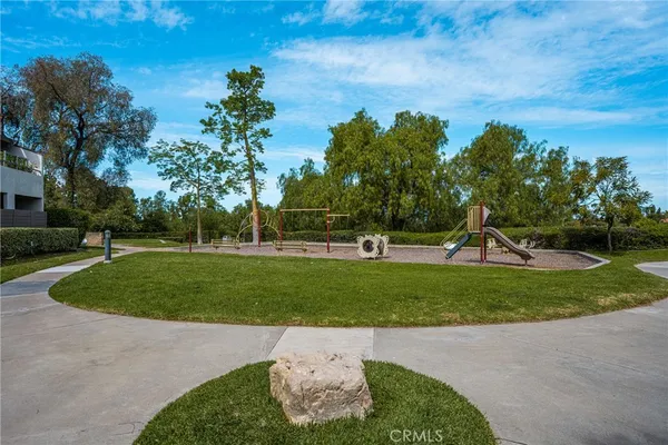 $625,000 | 21931 Rimhurst Drive, Unit 117, Lake Forest, CA 92630