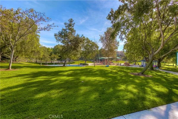 $625,000 | 21931 Rimhurst Drive, Unit 117, Lake Forest, CA 92630