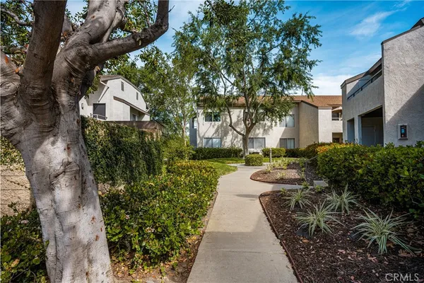 $625,000 | 21931 Rimhurst Drive, Unit 117, Lake Forest, CA 92630